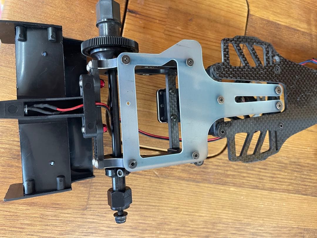 ラジコン F1 タミヤ F103 カーボンシャーシ　アルミモーターマウント