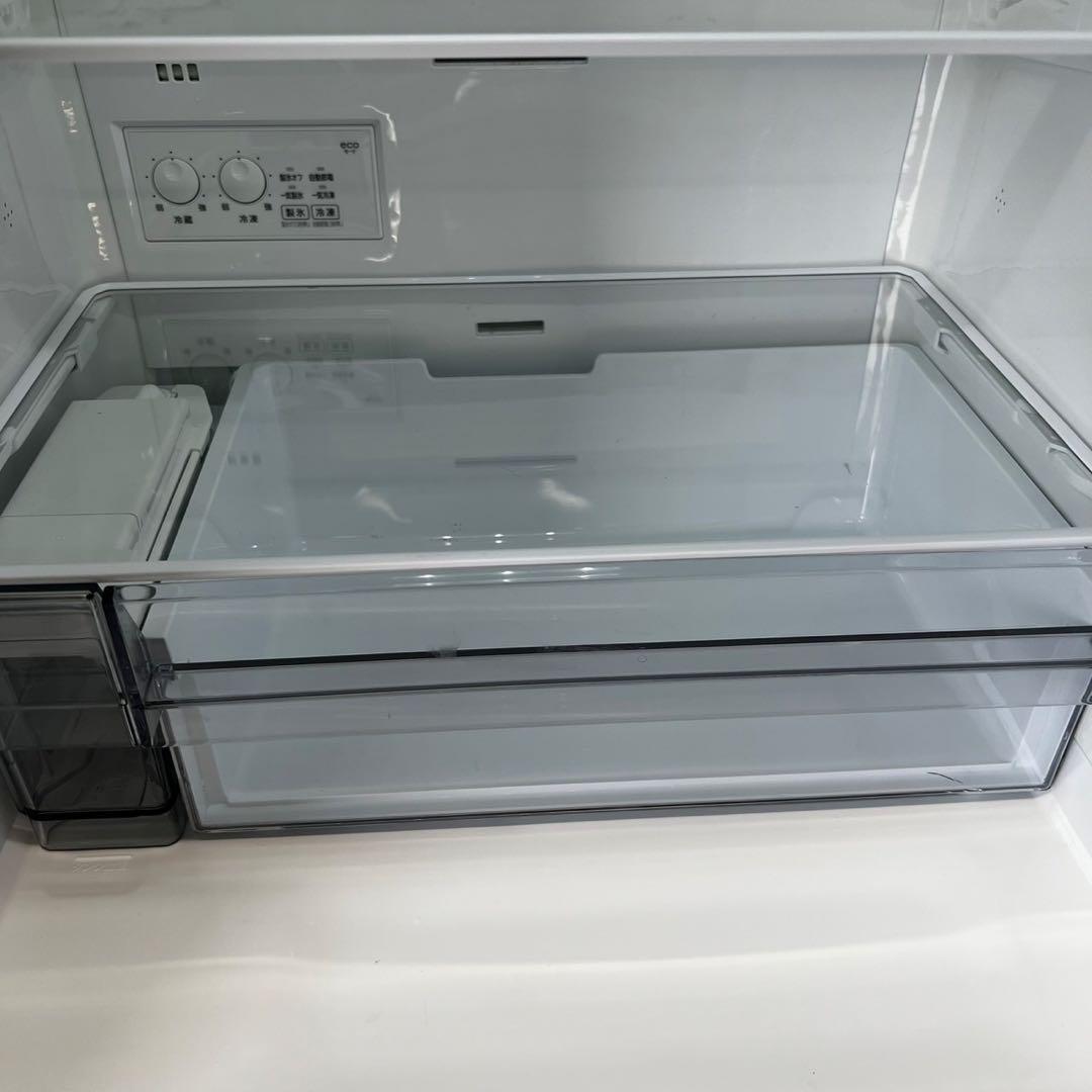 762⭕️設置無料　冷蔵庫　東芝　大型　300-400ℓ　安い　中古　黒　22年