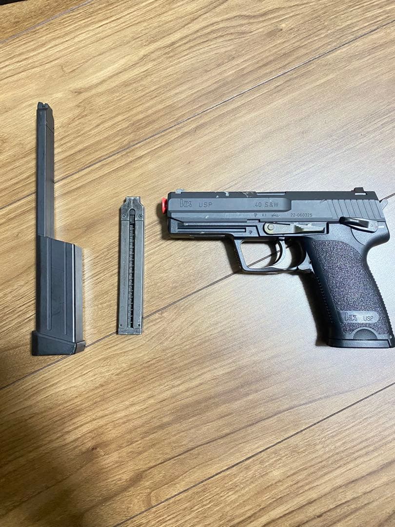 H&K USP 電動ガン 本体と拡張マガジン、説明書付き