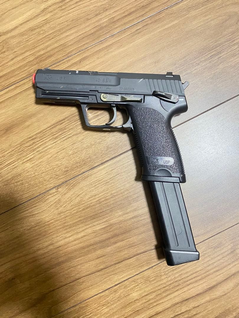 H&K USP 電動ガン 本体と拡張マガジン、説明書付き