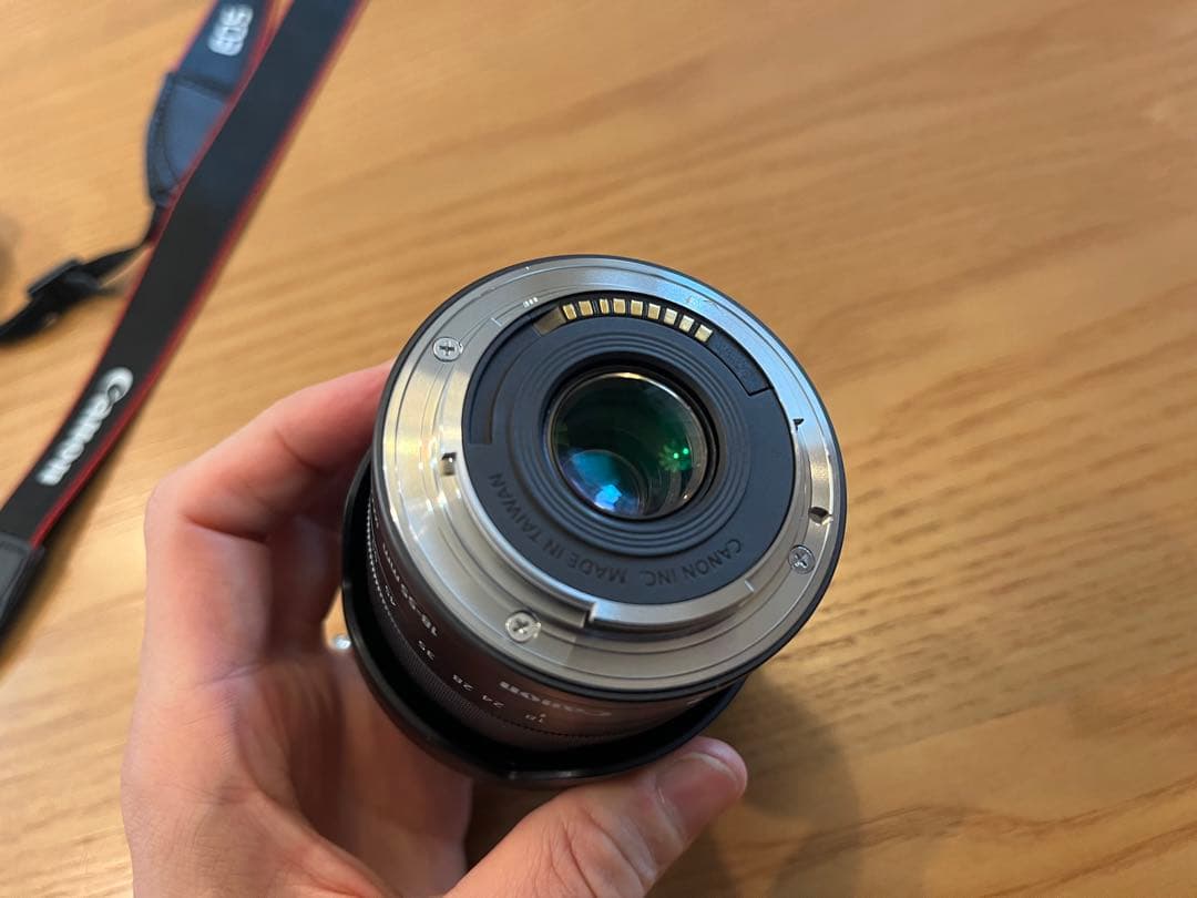 【美品】EOS M2 ダブルズームキット　EF-Mレンズ付　付属品全てあり