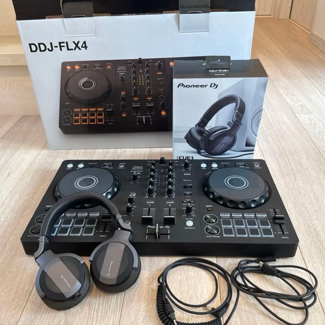 DJ機材 DDJ-FLX4, HDJ-CUE1