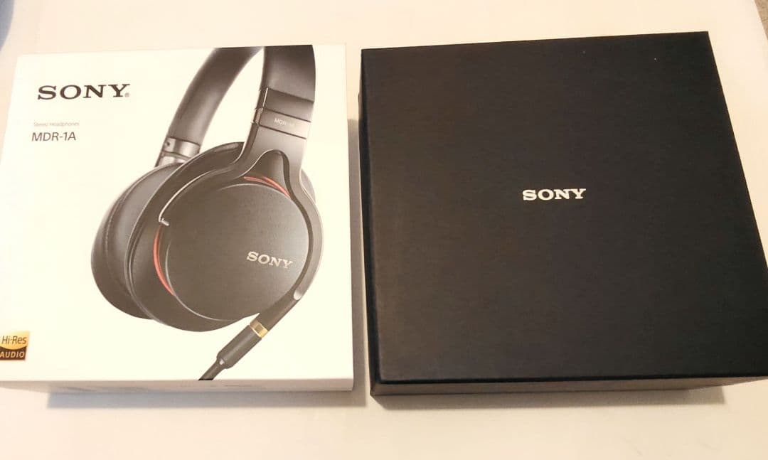 SONY MDR-1A 　 脱着式ケーブル付ヘッドホン新品同様