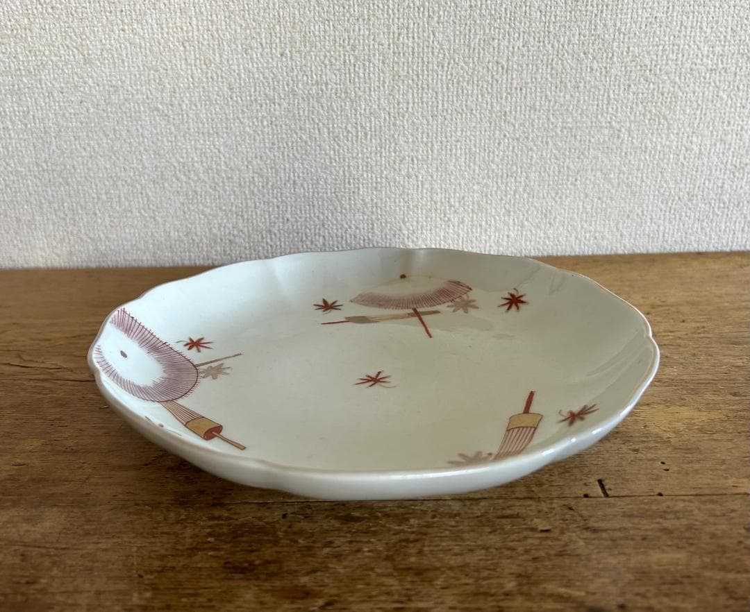 アンティークの傘と星の模様の皿3枚セット