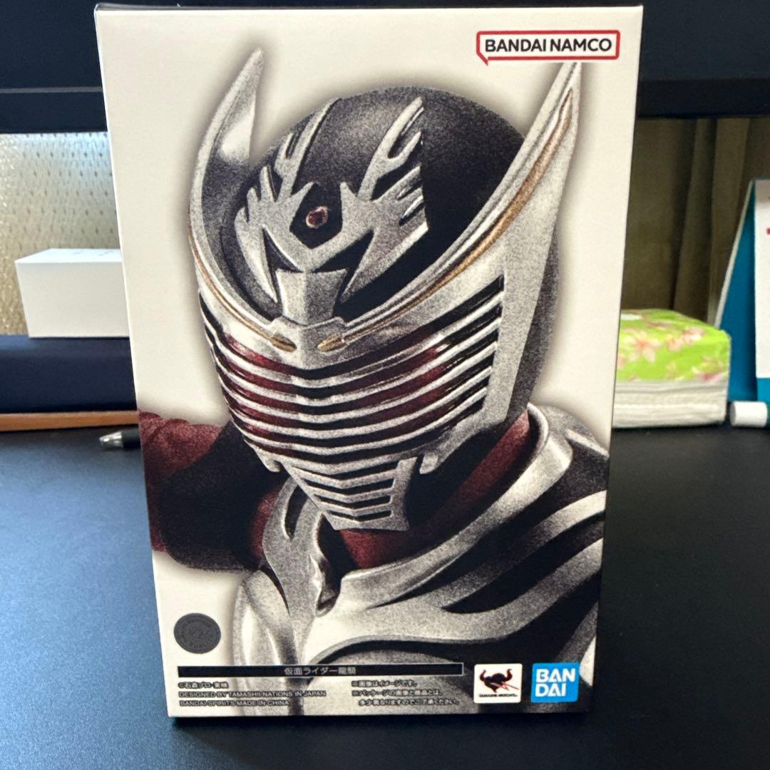 S.h.figuarts 真骨彫製法 仮面ライダー 龍騎