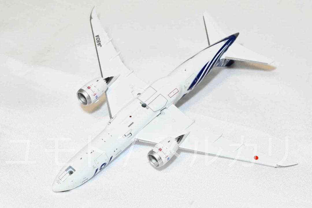 Aviation ANA B787-8 JA801A 全日空　1:400