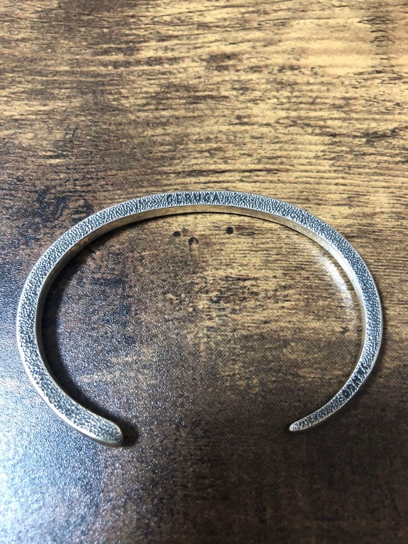 GERUGA NEEDLE CUFF バングル