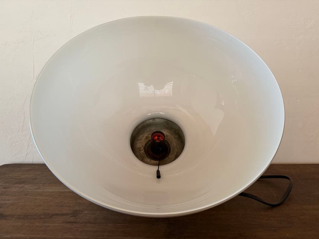 ミルクガラス ペンダントライト 時代物 乳白色 電笠 電傘 レトロ ヴィンテージ