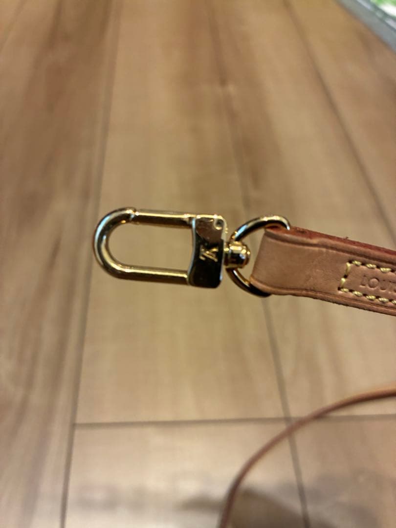 Louis Vuitton ヌメ革 レザー ショルダーストラップ