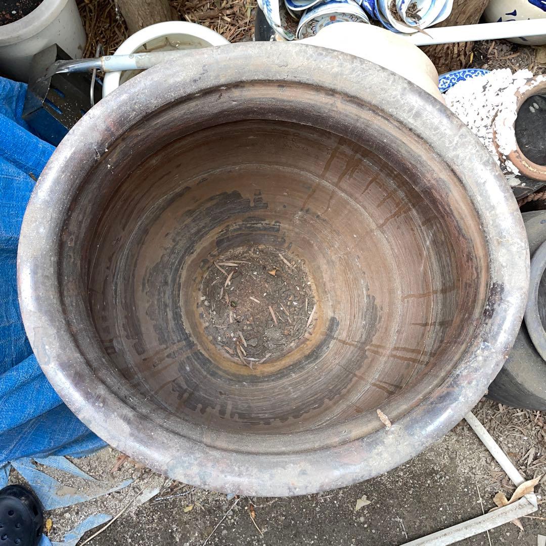 ⑦大甕　おおがめ　甕　カメ　扁平、水甕　オブジェ　ガーデニング　金魚　メダカ