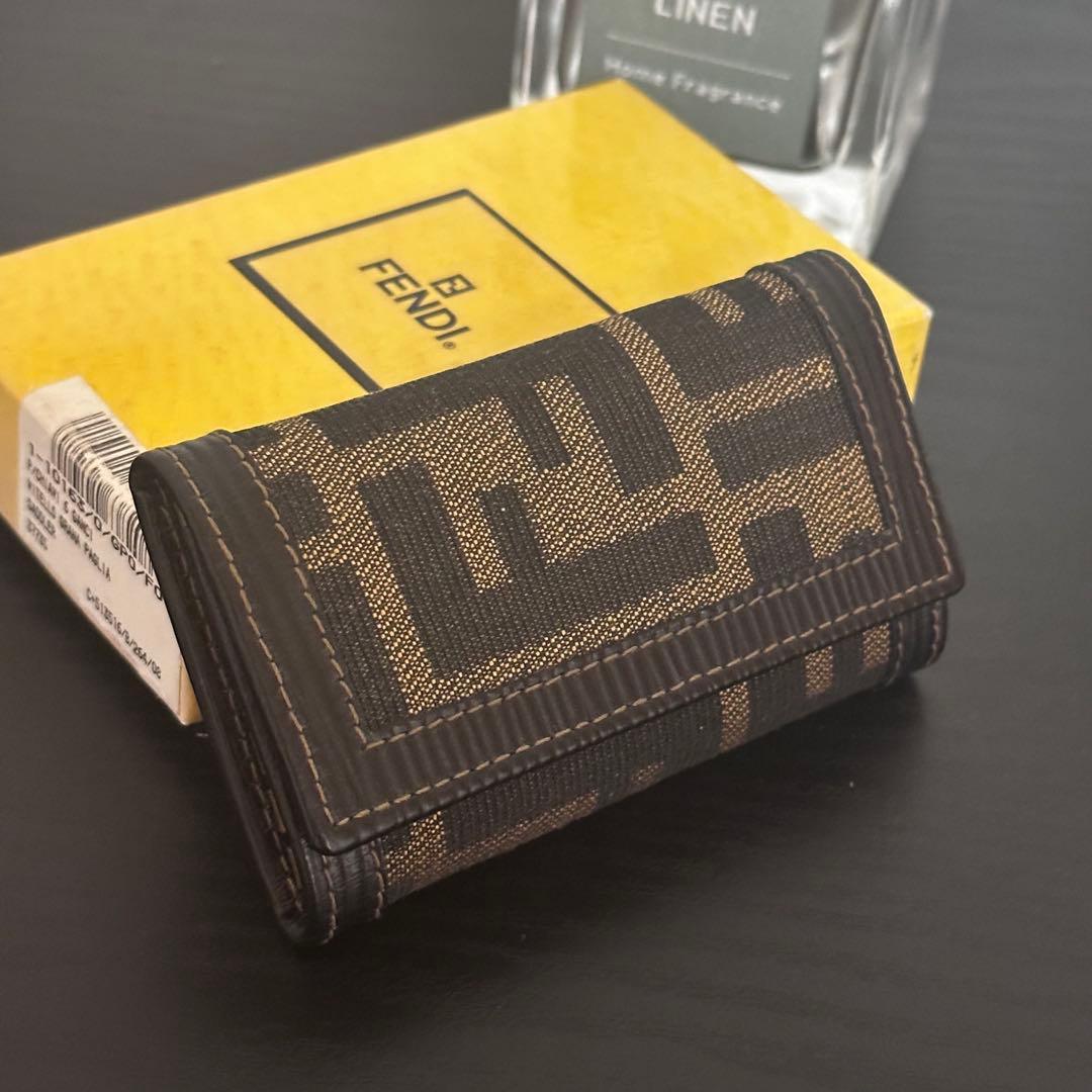 【未使用級】FENDI 6連 ズッカ柄 キーケース ブラウン