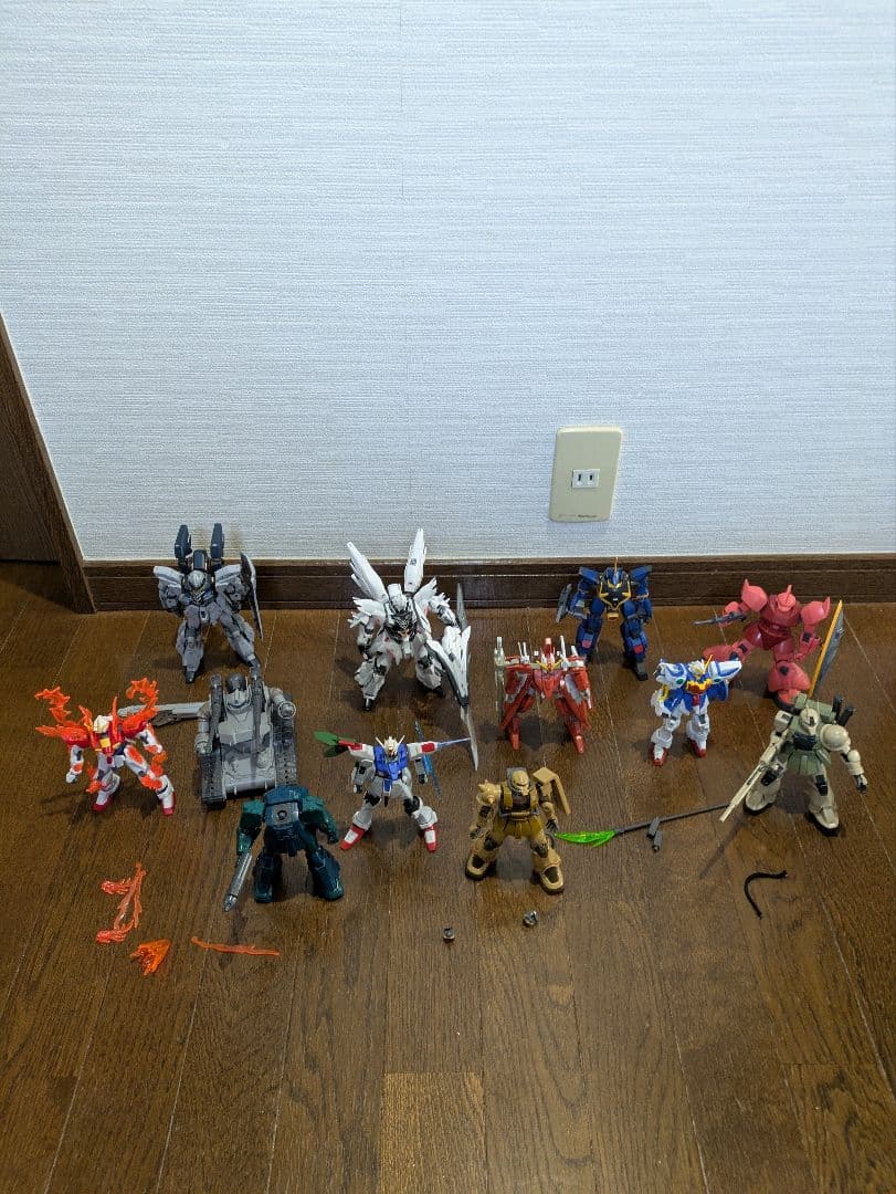 プラモデル ガンダム　ガンプラ　HG 他　ジャンク　武器　完成品　まとめ売り