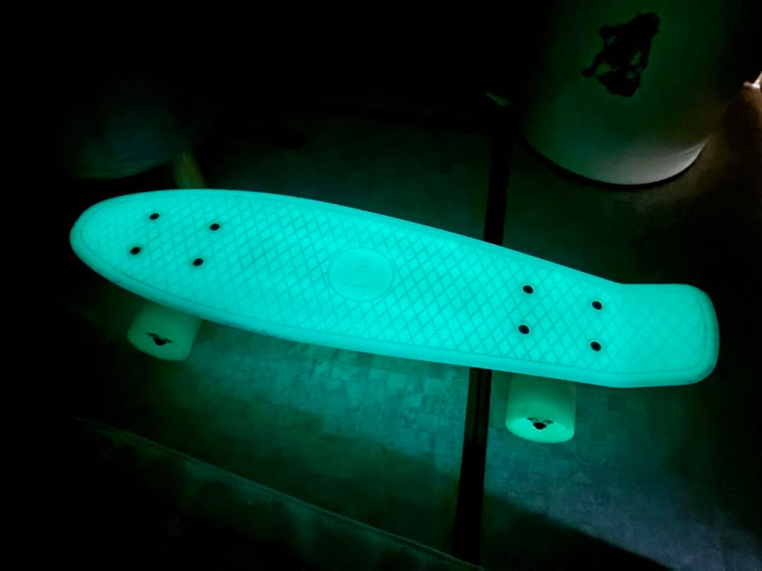 レア Penny スケートボード 22インチ　蛍光