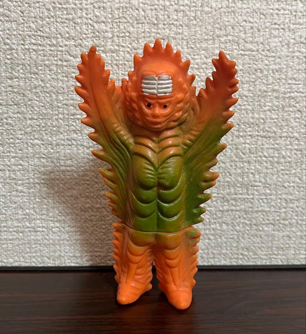 キティファイヤー ブルマァク フィギュア ソフビ ミラーマン