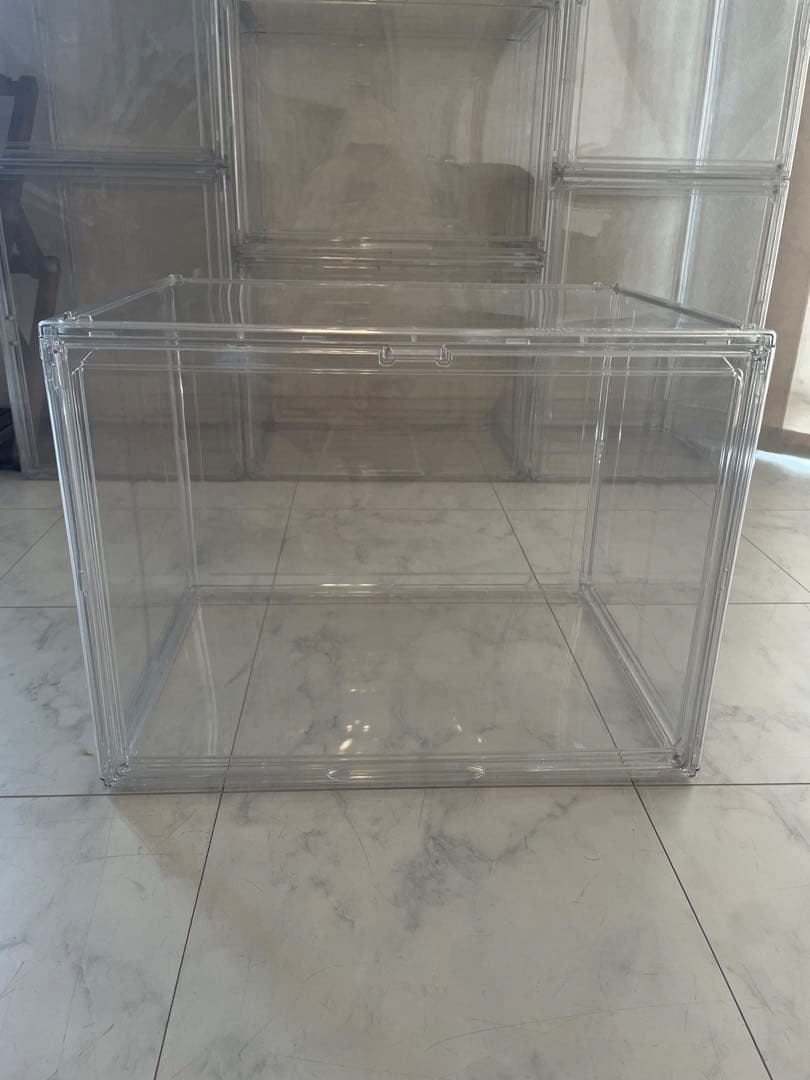 フィギュアケース　大型　4個