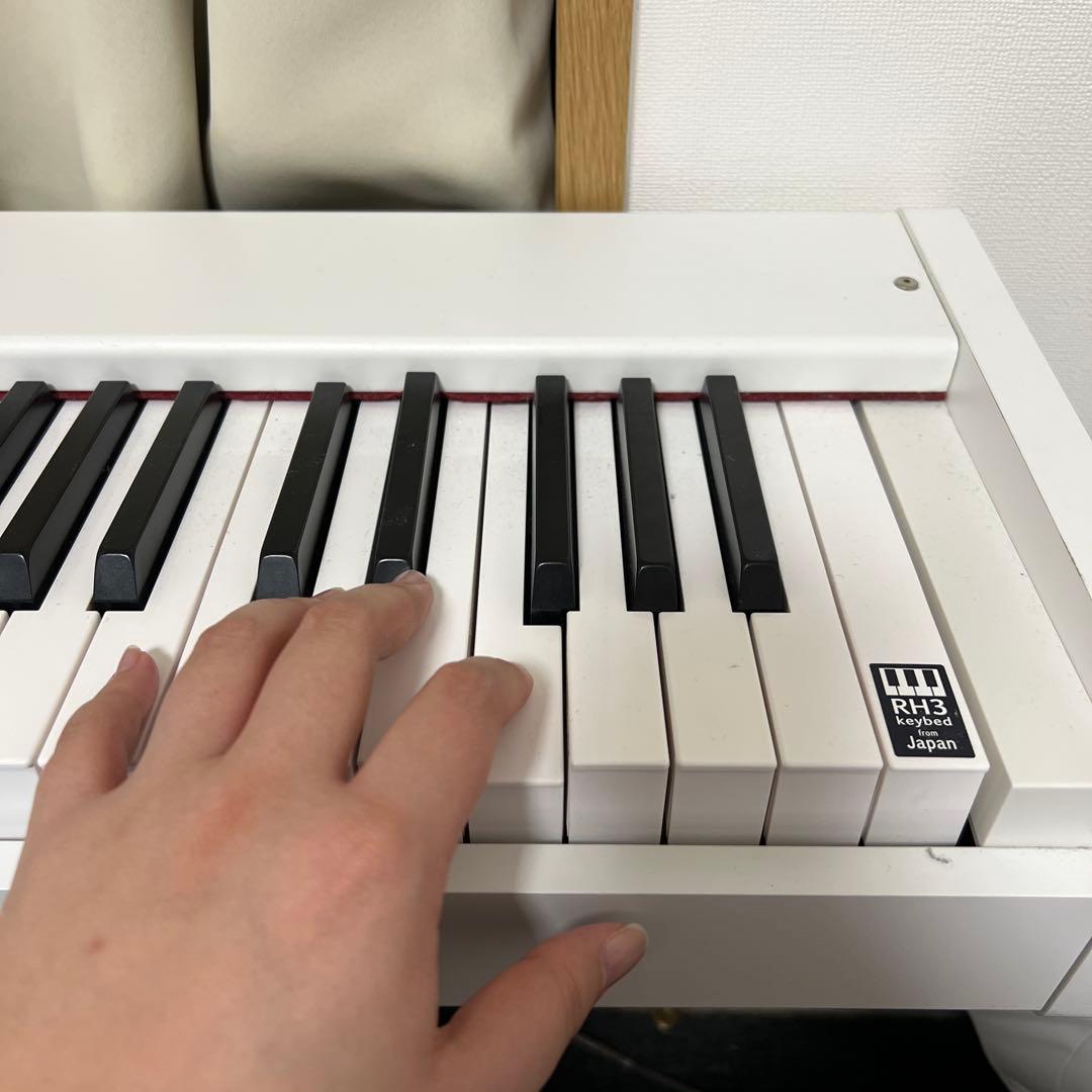【難あり】KORG 電子ピアノ D1 白 ケース付き コルグ