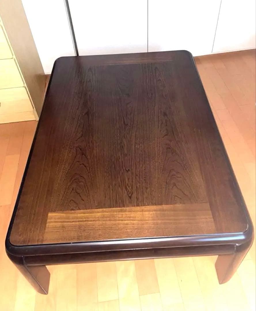 アンテーク家具　ダークブラウン 木製座卓 約108cm x 78cm 平成レトロ