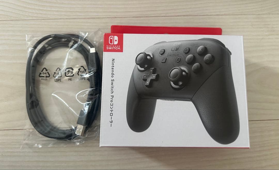 【専用】 Nintendo Switch 本体　付属品　プロコン　ケースセット