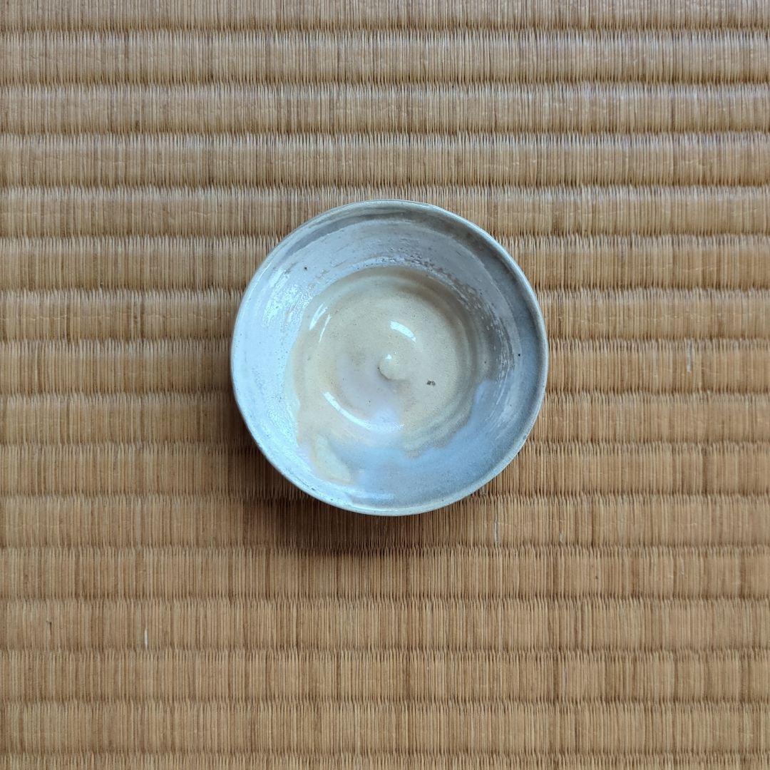 クリーム色の陶器皿 木箱付き　萩焼　酒器　骨董品