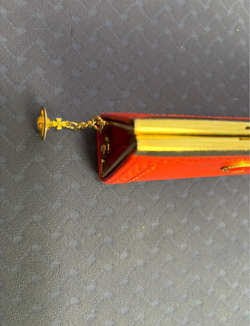 【希少】Vivienne Westwood ケース 赤エナメルボタン