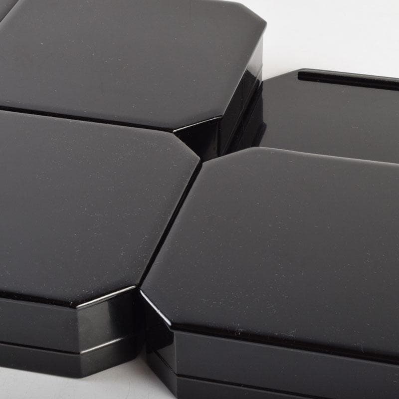 めるり 　塗師　海田宗恵造　真塗　縁高重　五段重　共箱　V　8789A