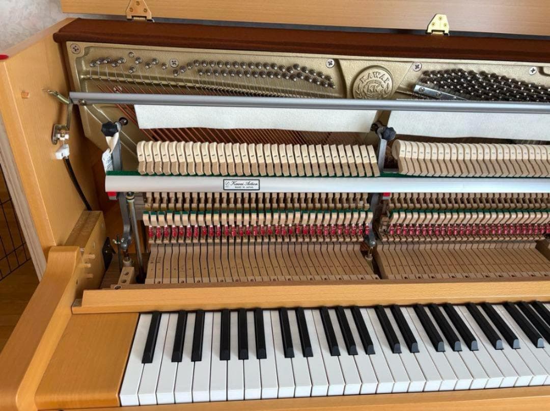 1月いっぱいまでの投稿です　値下げ無し　カワイ　ピアノ　KAWAI K-18B
