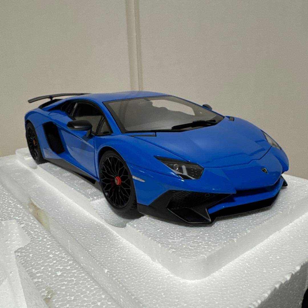 Autoart 1/18 ランボルギーニ アヴェンタドール SV