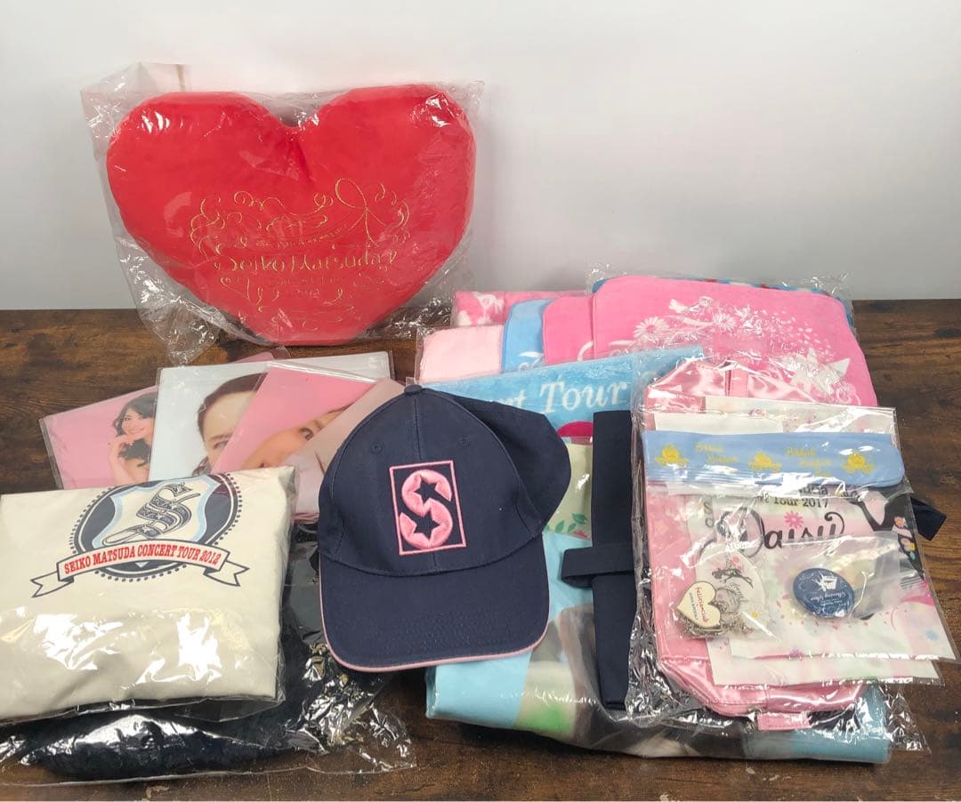 松田聖子 コンサートツアー ディナーショー グッズ まとめ バラ売り不可