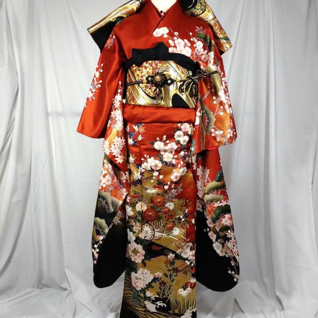 m　着物　振袖フルセット　振袖　赤系　作家物　駒刺繍　金彩　成人式　卒業式