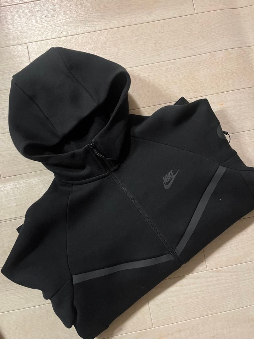信一　美品　NIKE テックフリース　パーカー　M
