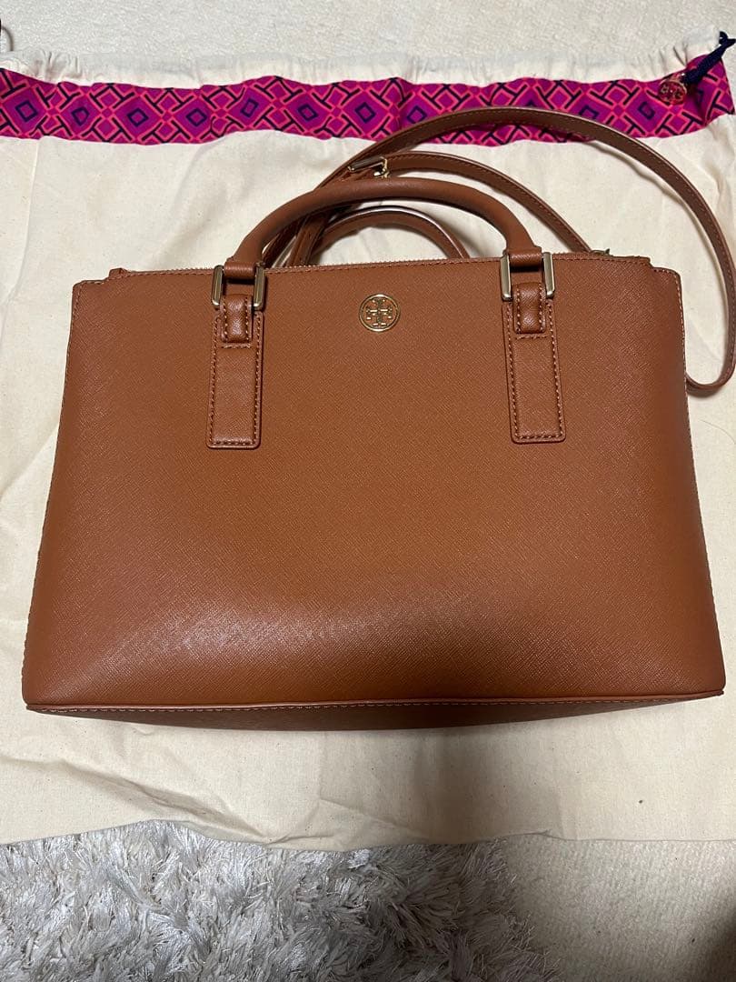 トリーバーチ　ブラウン トートバッグ ショルダーストラップ付き