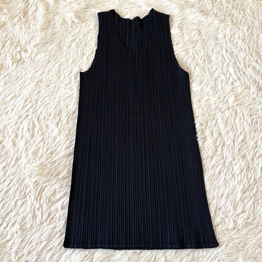 美品✨ プリーツプリーズ　イッセイミヤケ　タンクトップ　ノースリーブ　総プリーツ