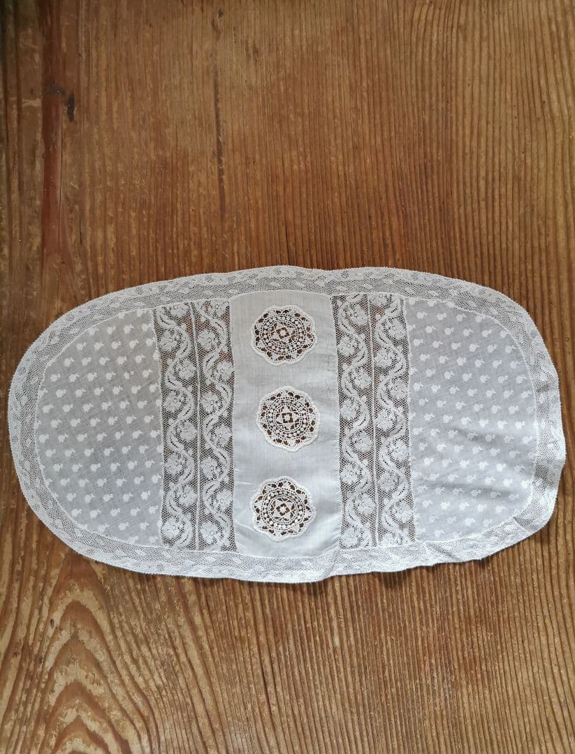 アンティーク フランス 可憐で優美なノルマンディーレース 44㎝オーバルドイリー