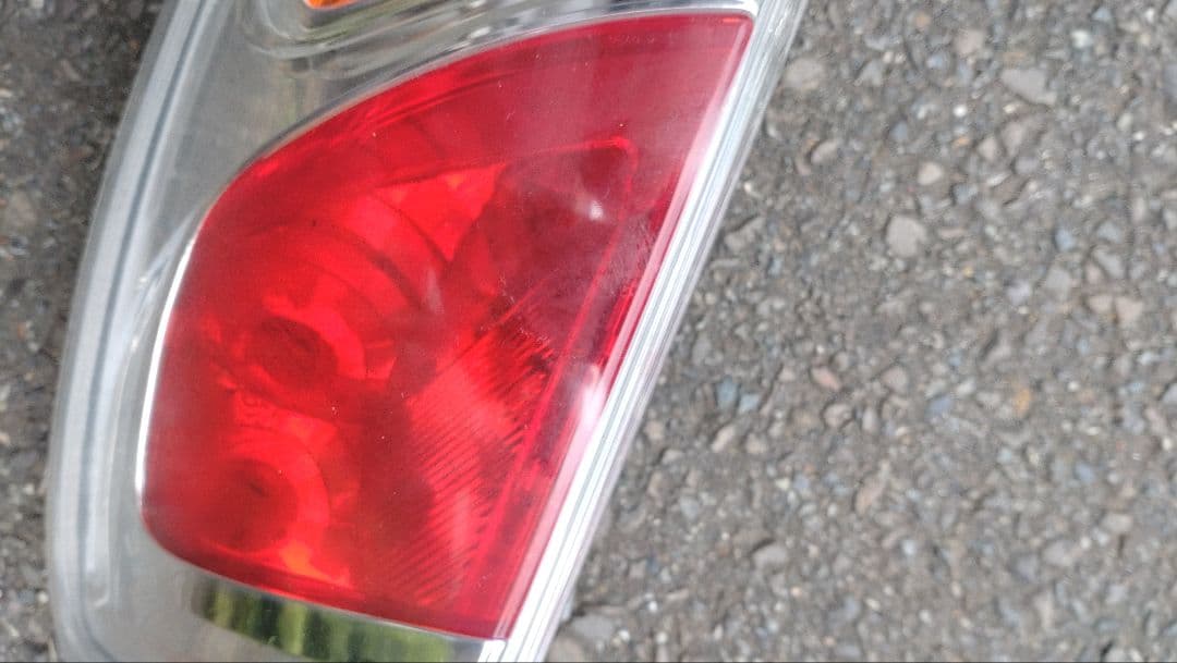 スバル　R2純正オプション　テールランプ