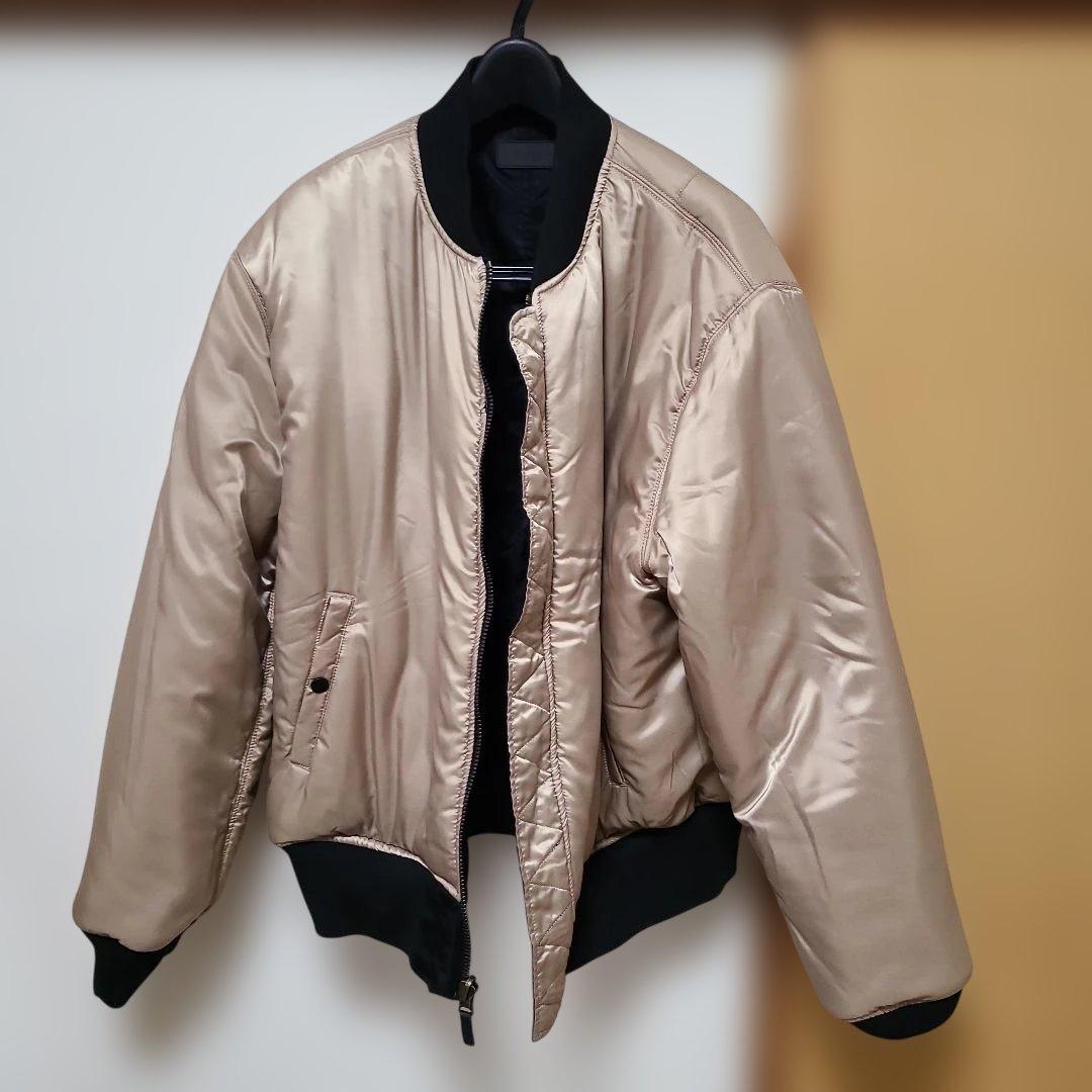 アイドル JUNGKOOK GOLDEN OVERSIZED BOMBER JACKET