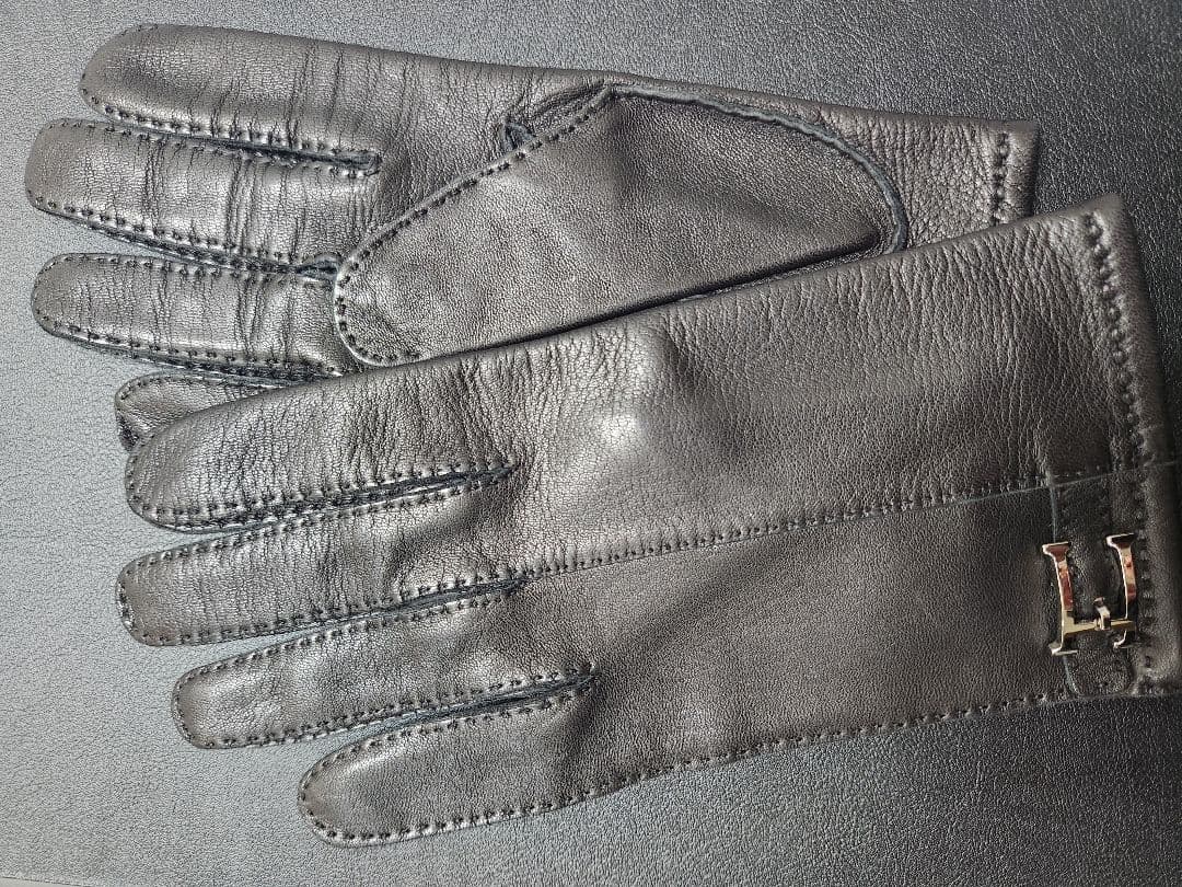 HERMESレザー 手袋 黒 バックル付き