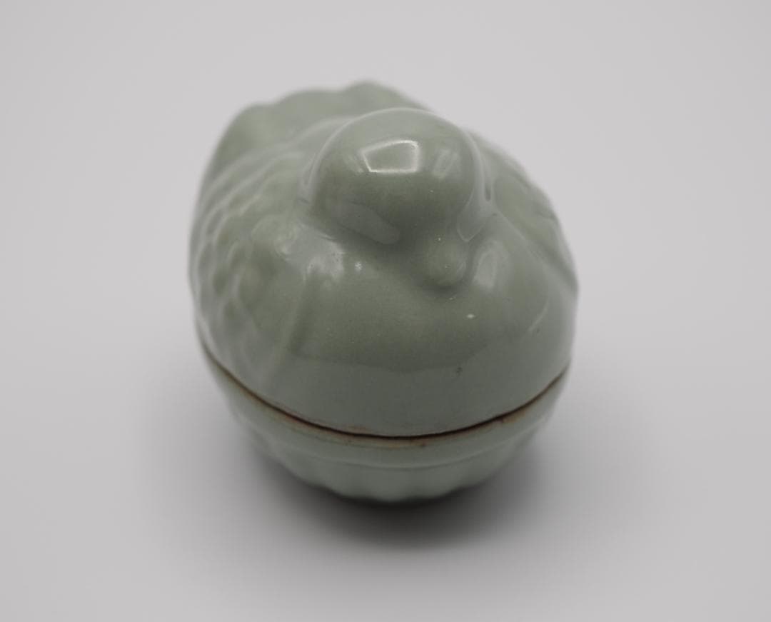 帝室技芸員 初代諏訪蘇山 青磁 鳩 香合 箱付