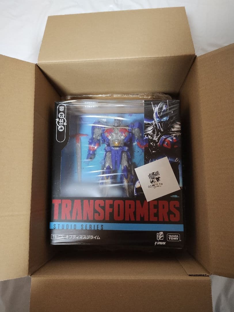 新品未開封トランスフォーマー TS-03 オプティマスプライム　スタジオシリーズ