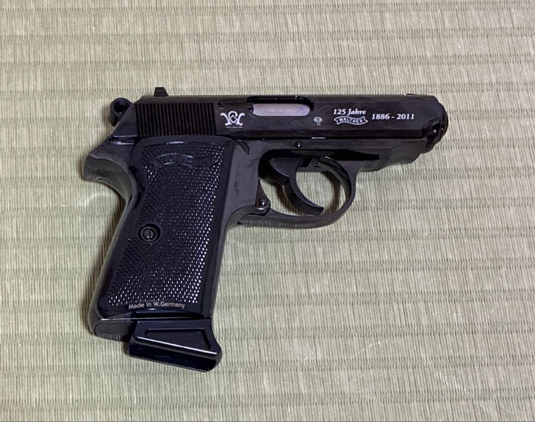 ゆ*じ様 カール・ワルサー PPK/Sモデル ブラック
