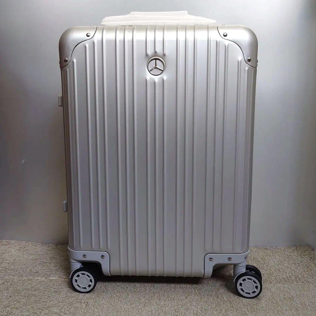 未使用 メルセデスベンツ 32L スーツケース 　キャリーケース　シルバー