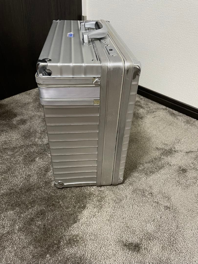 RIMOWA ケース
