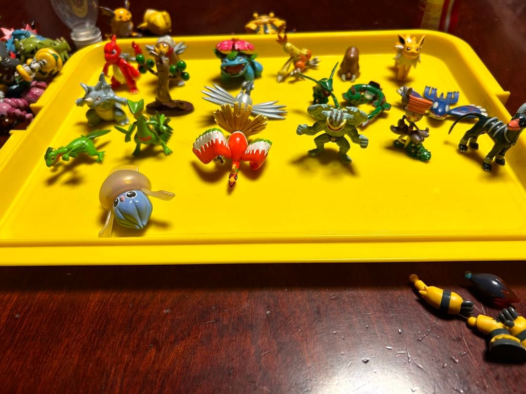 モンコレ　初代〜BW 計77体セット 初期　まとめ売り　ポケモン　フィギュア