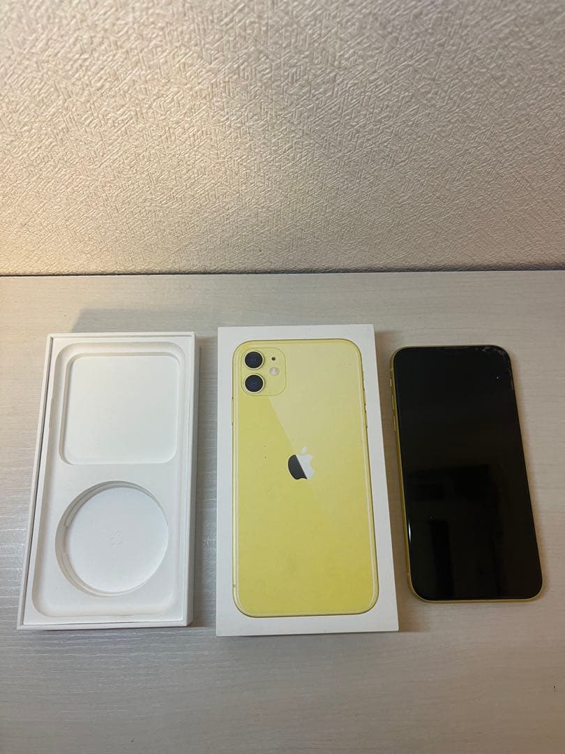 iPhone11イエロー