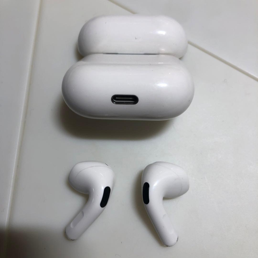 Apple AirPods 第4世代　ノイズキャンセリング付きなし