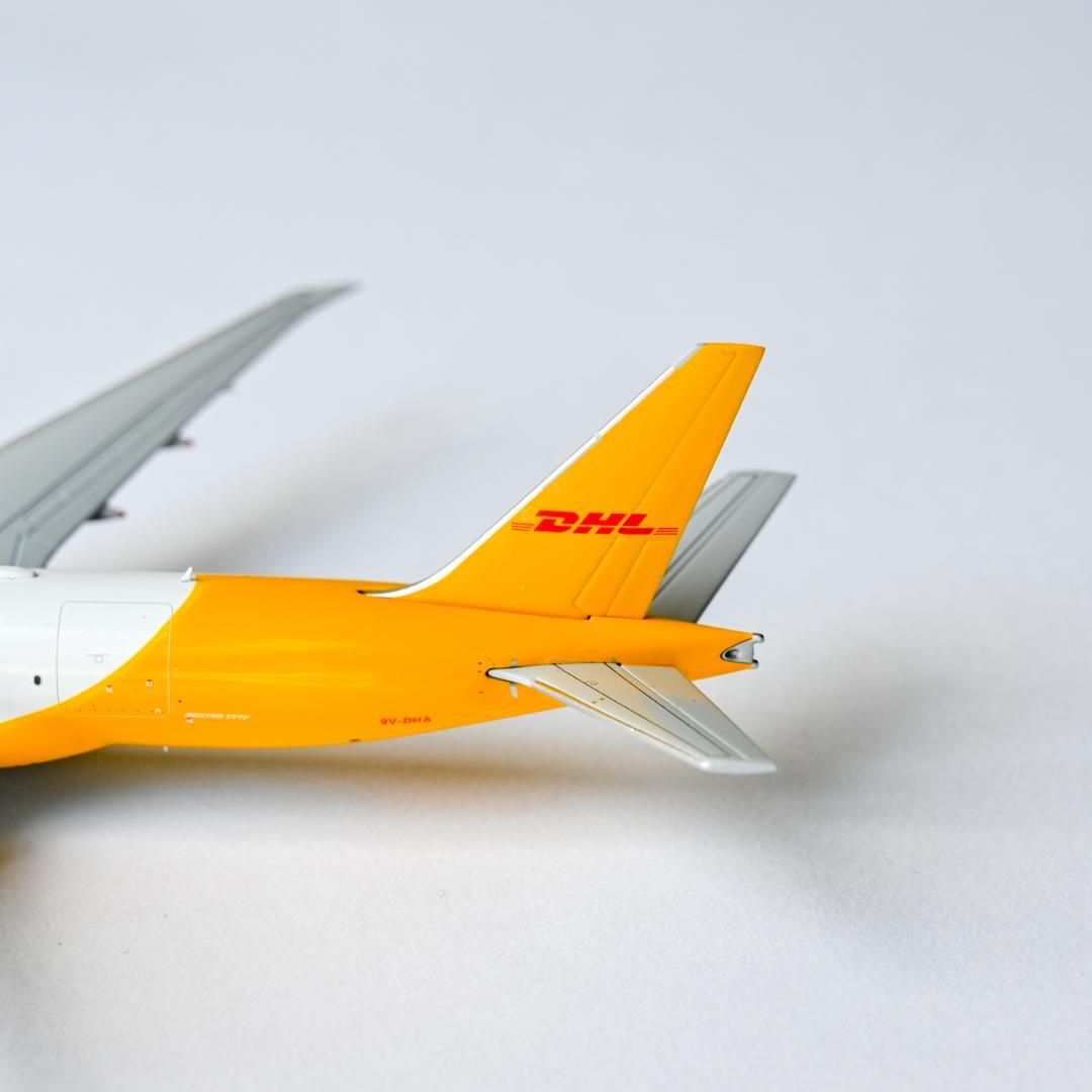 DHL × シンガポール航空 B777-8F 貨物機 1/400