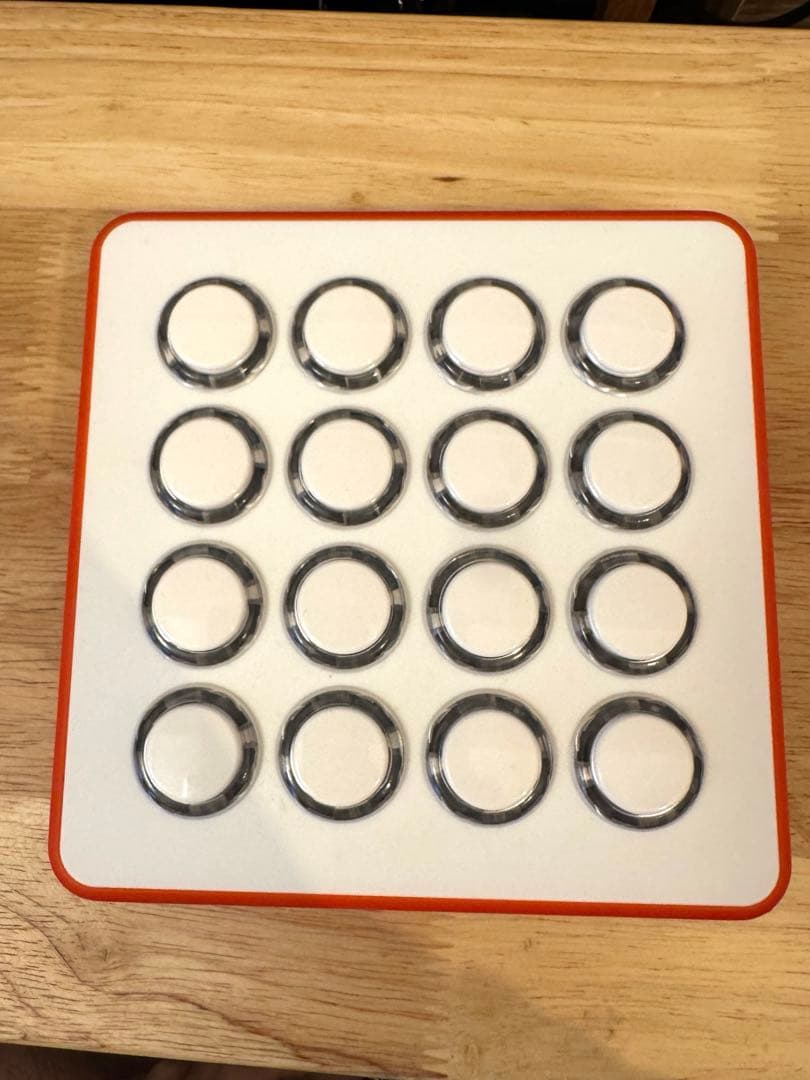 Midi Fighter Spectra Midiコントローラー
