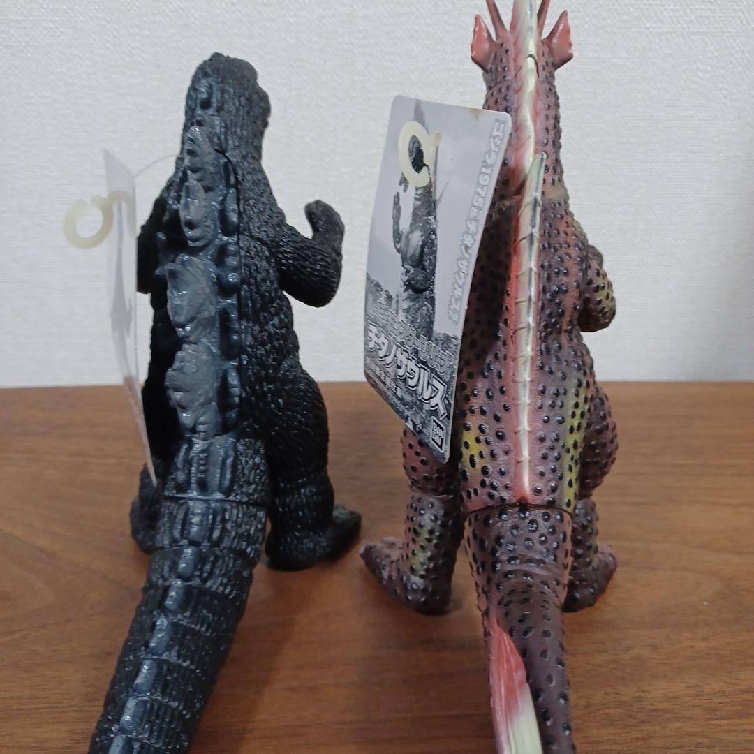 「ゴジラ1975＆チタノザウルス」＆「メトルダウンゴジラ編」希少箱付き2セット