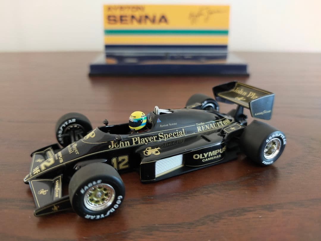 ミニチャンプス 1/43 ロータス ルノー 97T アイルトンセナ 1985