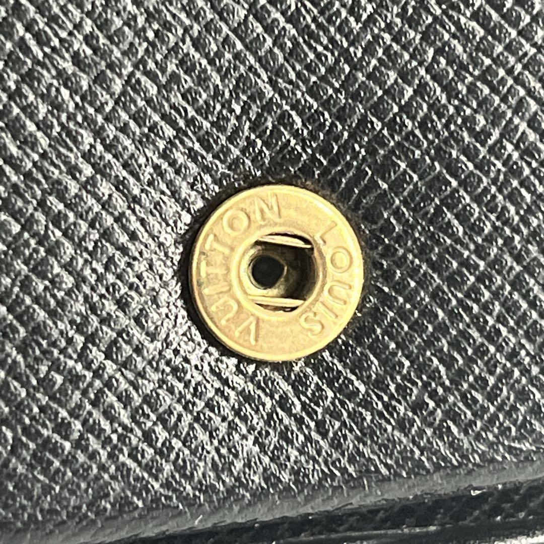 ルイヴィトン　ポルトモネ　ボワット　ケース　エピ　小銭入れ　ロゴ型押し　黒