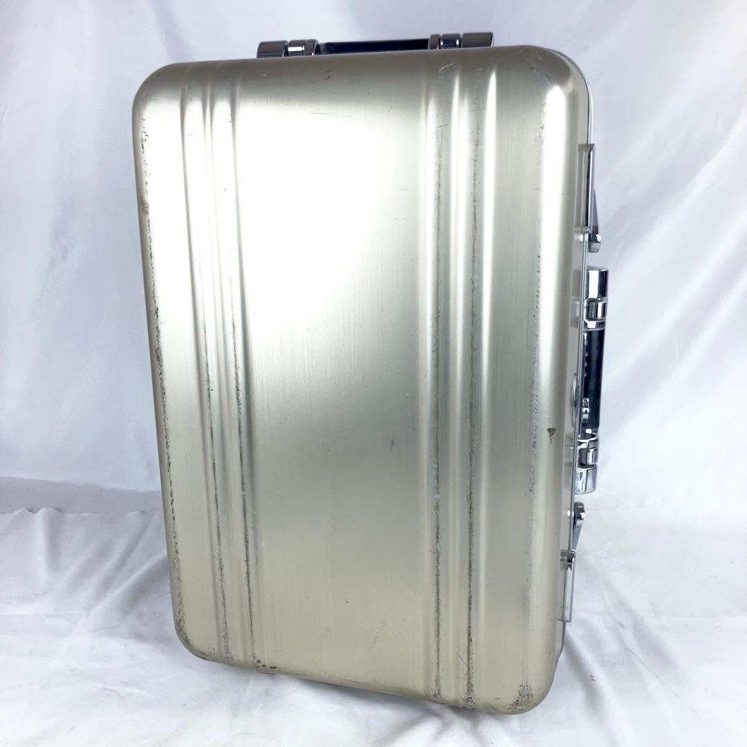 ◆ゼロハリバートン アルミ 2輪 物持ち込みサイズ ゴールド